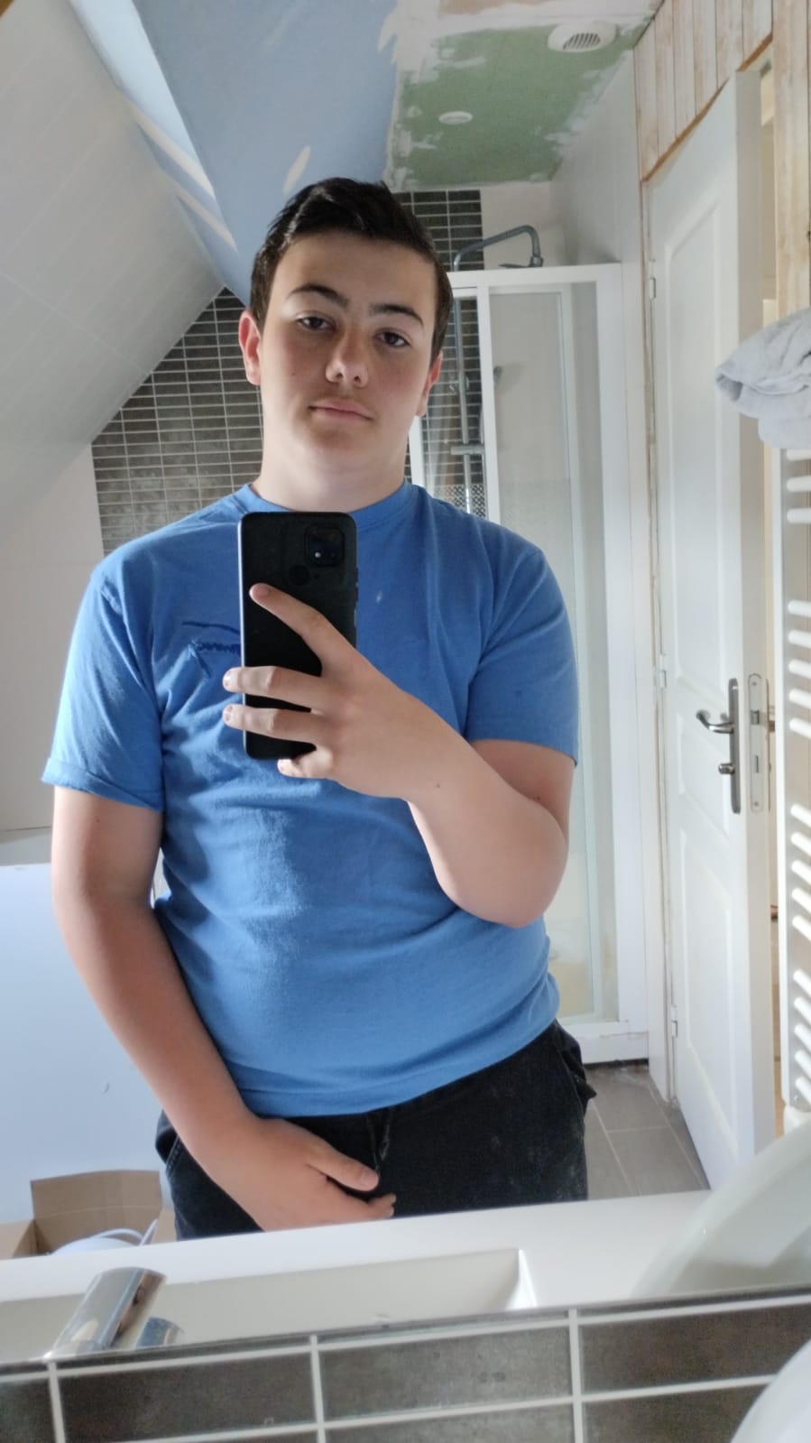 Profil de Giulian, 23 ans, Club gay à Naters