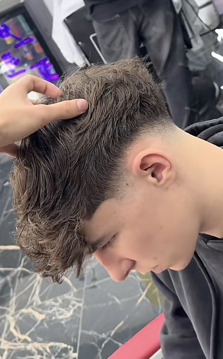 Profil de Faly, 20 ans, Club gay à Champéry
