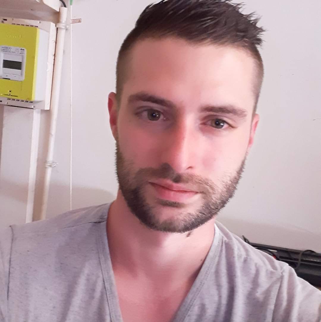 Profil de Youssoufa, 32 ans, Club gay à Riein