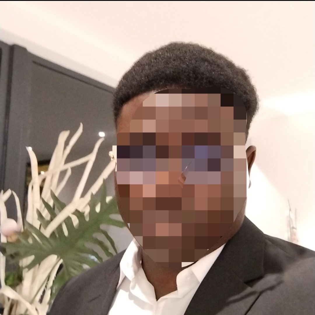 Profil de Constantino, 21 ans, Club gay à Rolle