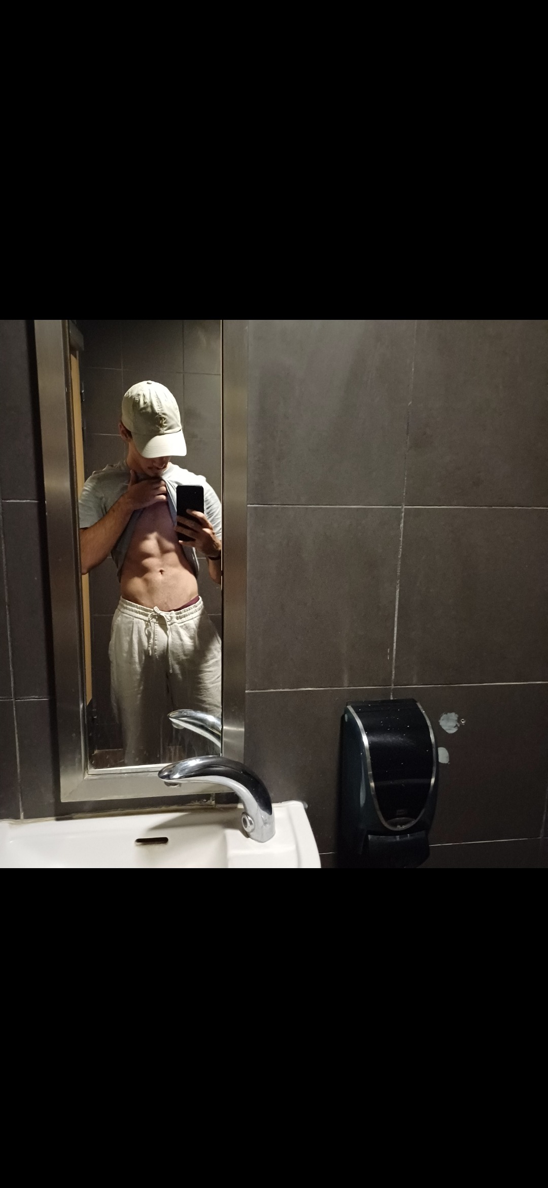 Profil de Billy, 21 ans, Club gay à Riedern