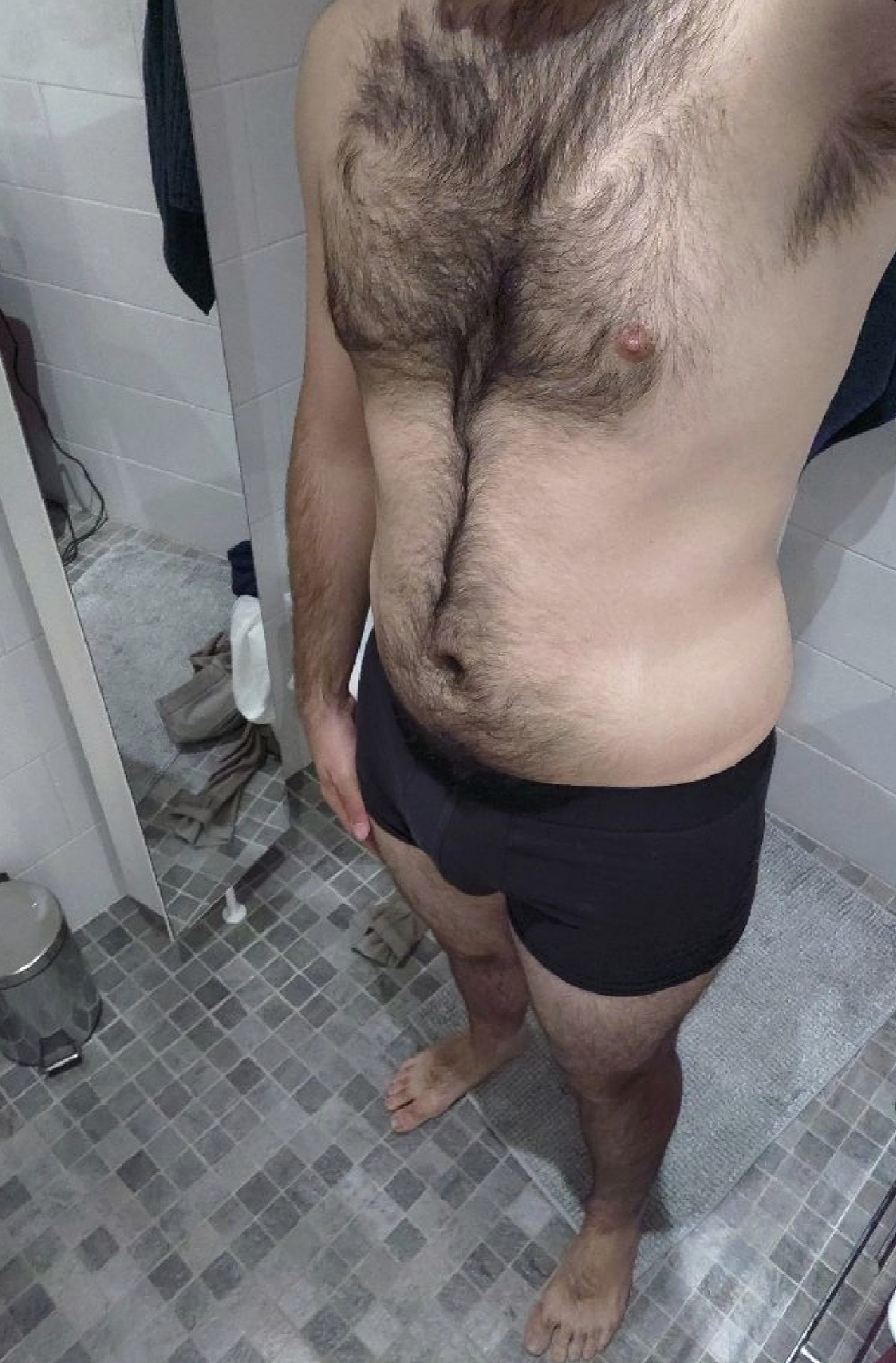 Profil de Mehran, 21 ans, Club gay à Grenilles