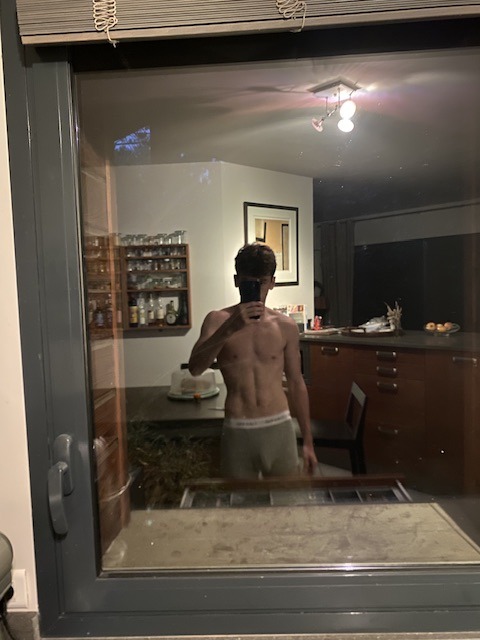 Profil de Qays, 25 ans, Club gay à Sion