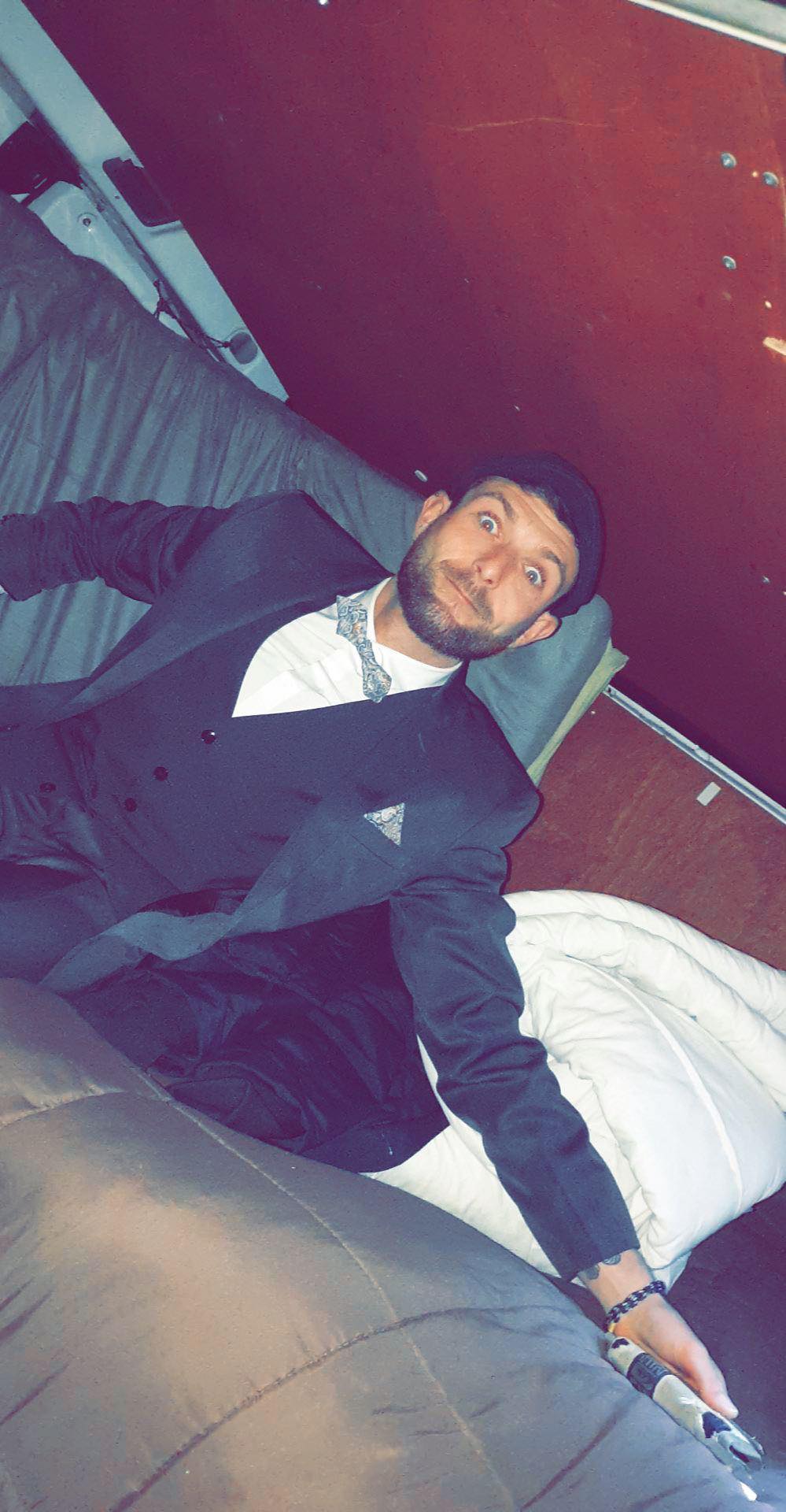 Profil de Noureddine, 33 ans, Club gay à Sion