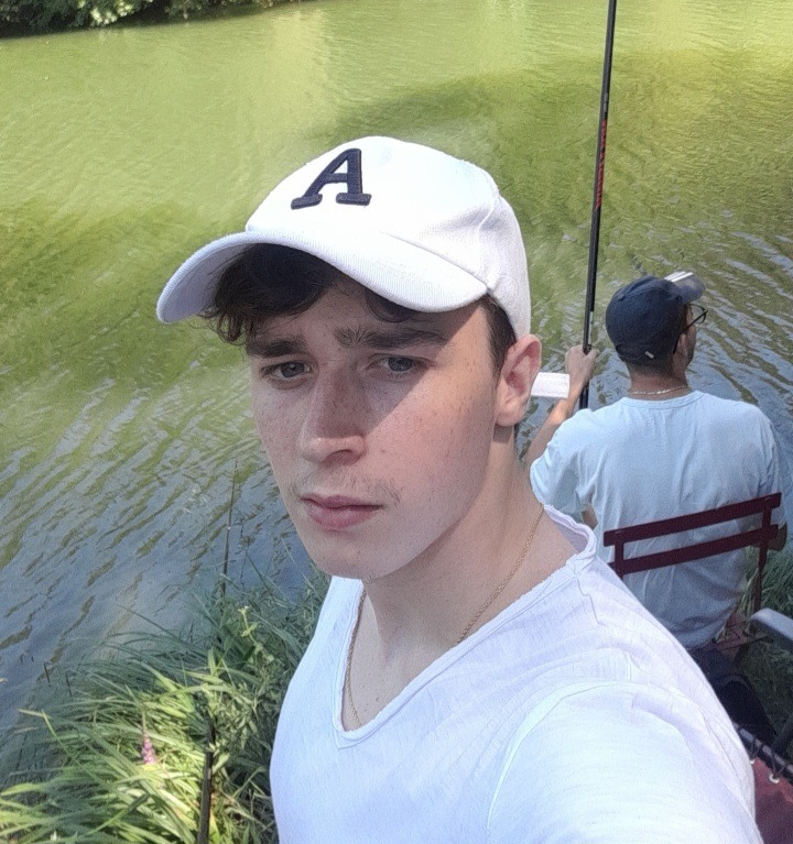 Profil de Thomas, 18 ans, Club gay à Flond