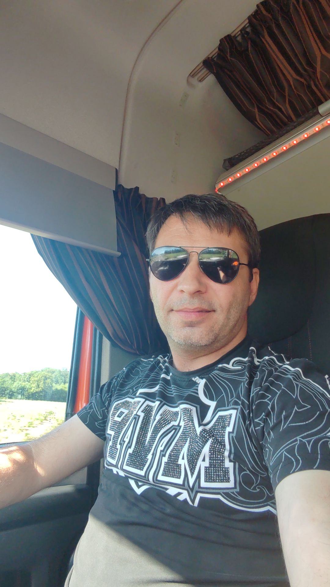 Profil de Derick, 48 ans, Club gay à Areuse