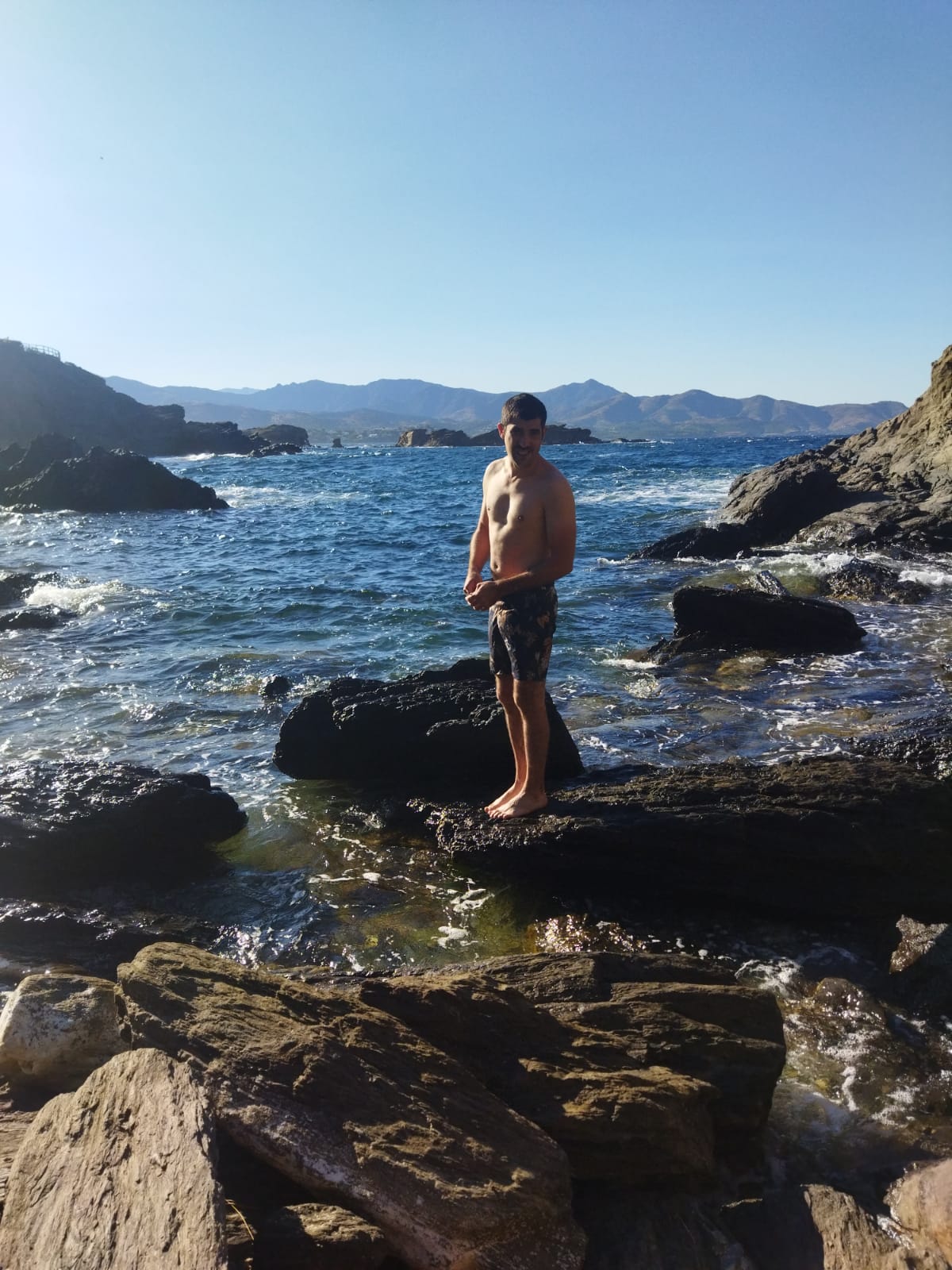 Profil de Ridha, 36 ans, Club gay à Rubigen