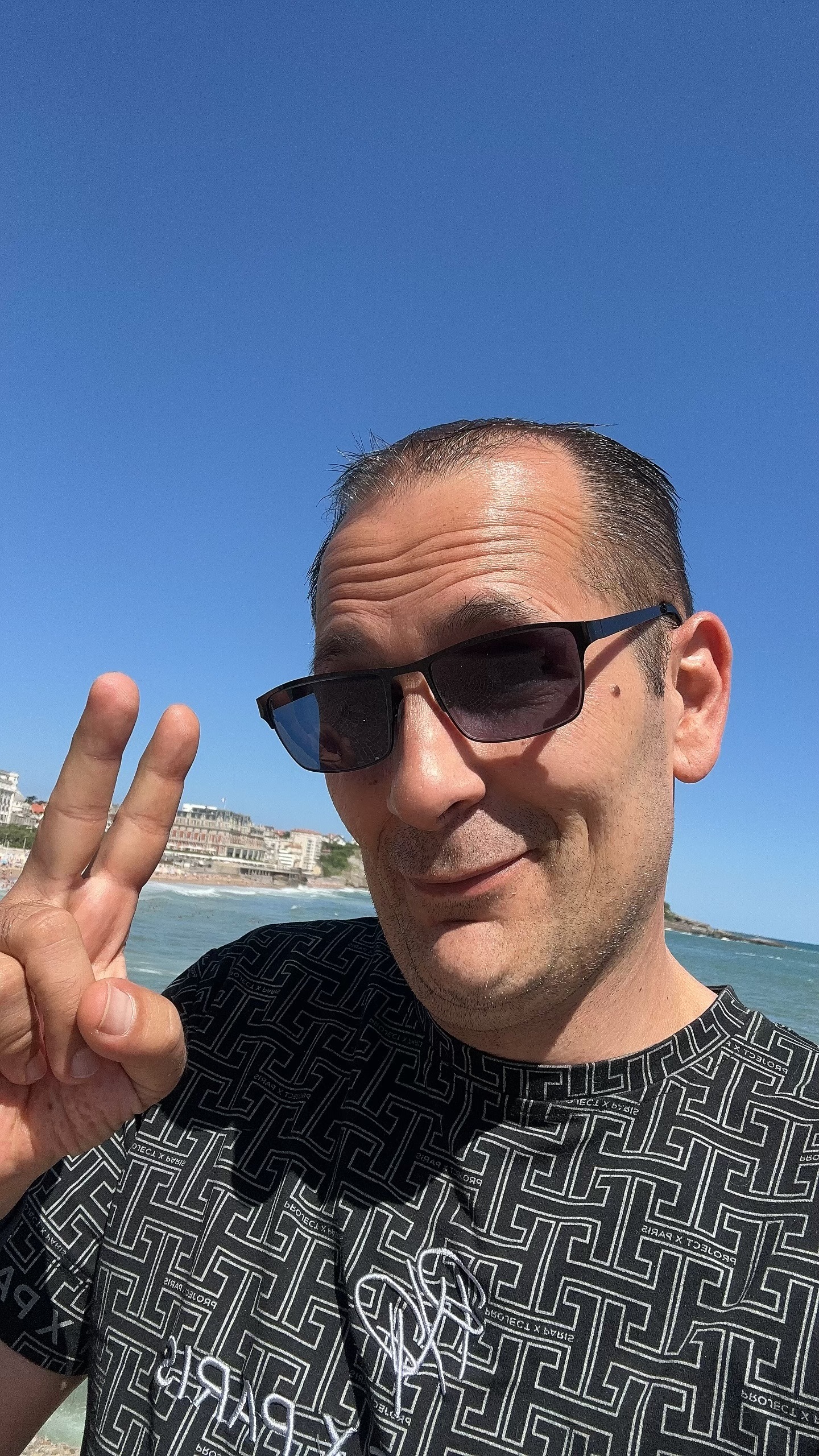 Profil de Yonie, 44 ans, Club gay à Longirod