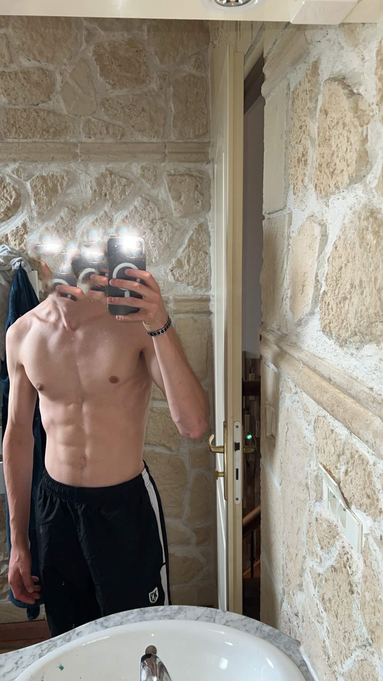 Profil de Jackie, 19 ans, Club gay à Berken