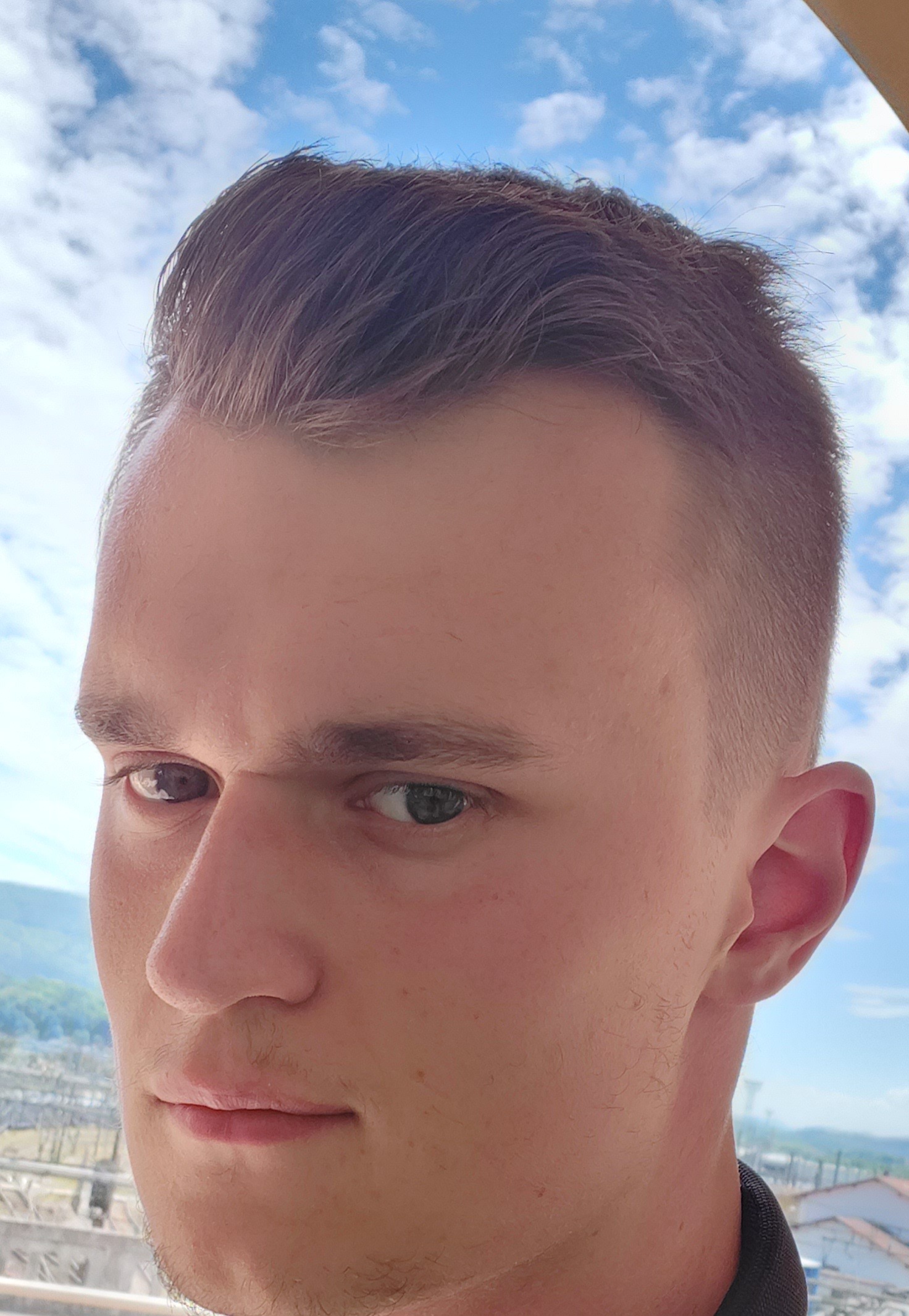Profil de Khalile, 25 ans, Club gay à Castiel