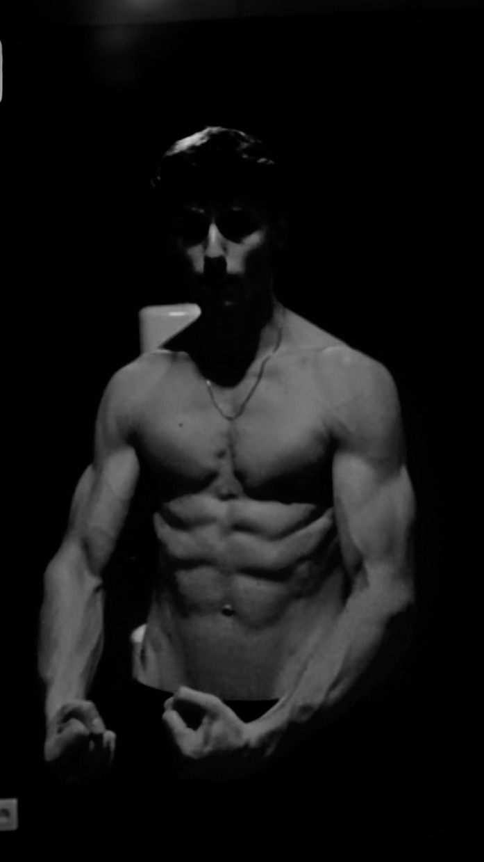 Profil de Xabier, 20 ans, Club gay à Tschlin