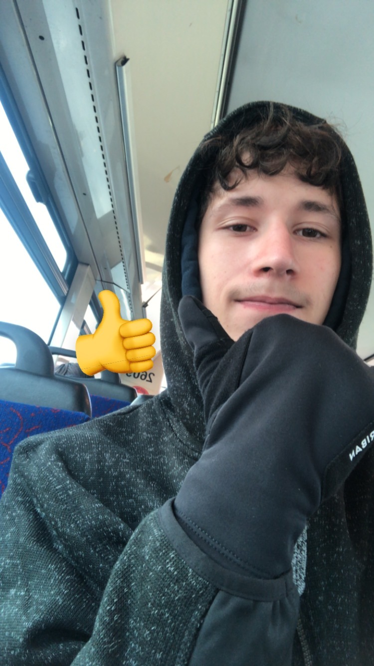 Profil de Ouail, 18 ans, Club gay à Gals