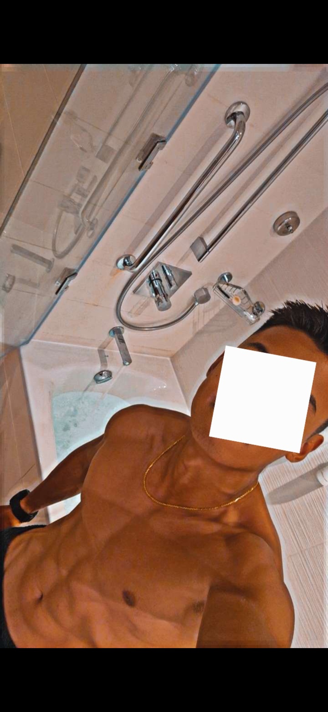 Profil de Aodren, 22 ans, Club gay à Zeneggen