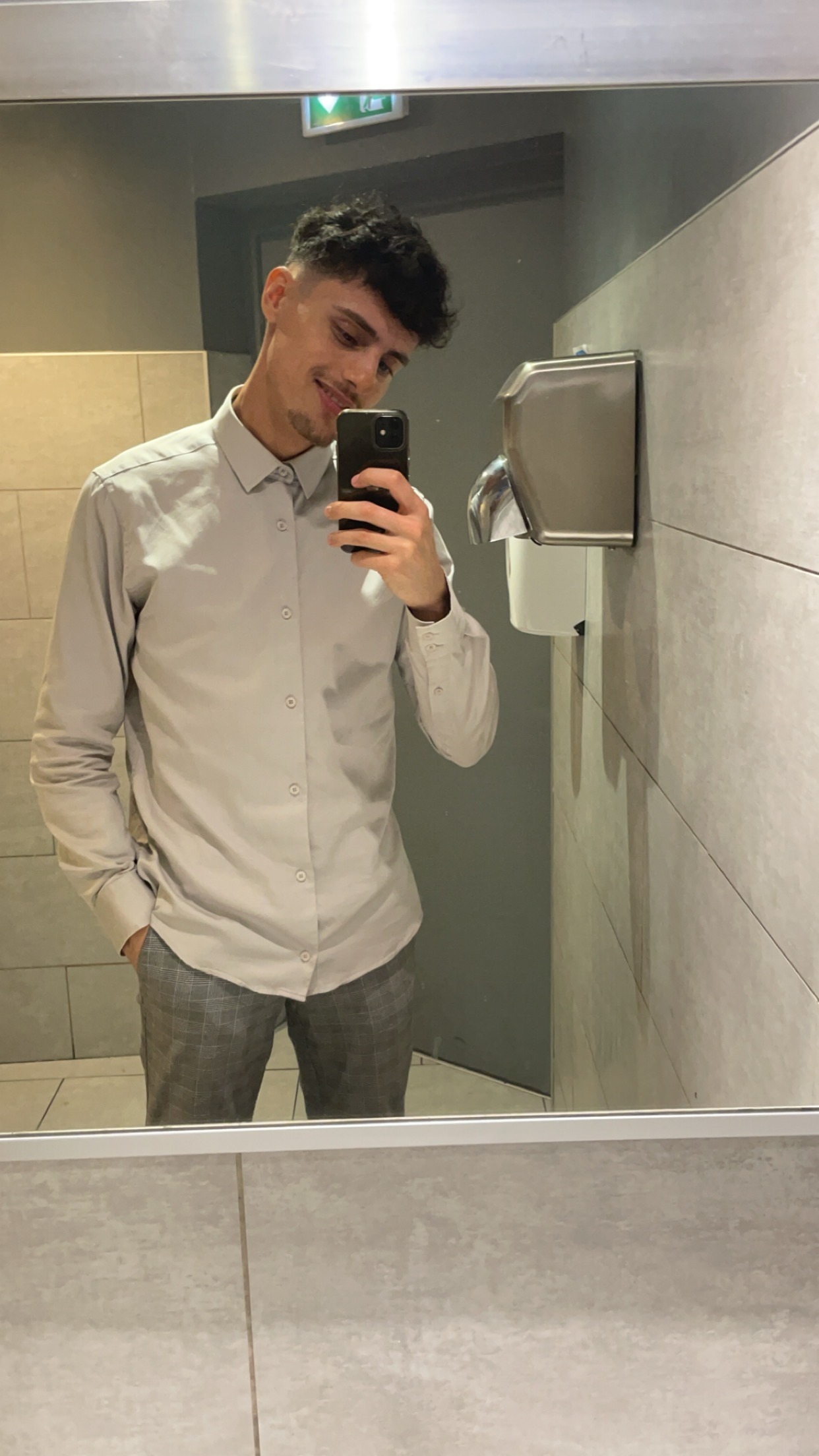 Profil de Nazih, 25 ans, Club gay à Evilard