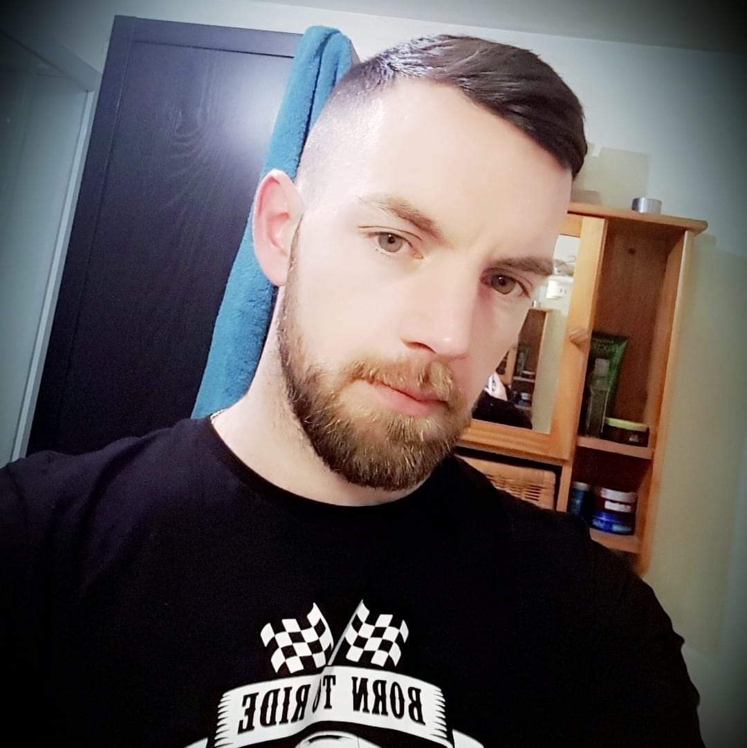 Profil de Aliriza, 33 ans, Club gay à Törbel