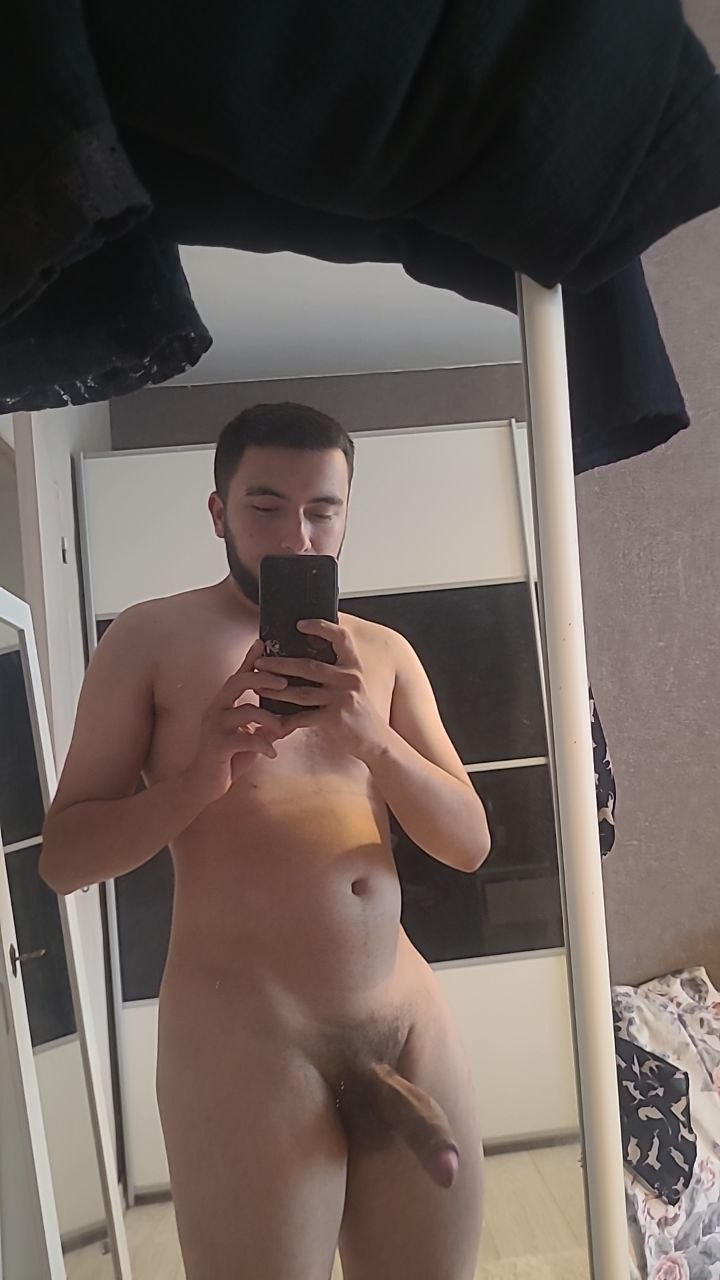 Profil de Dgino, 21 ans, Club gay à Rabius