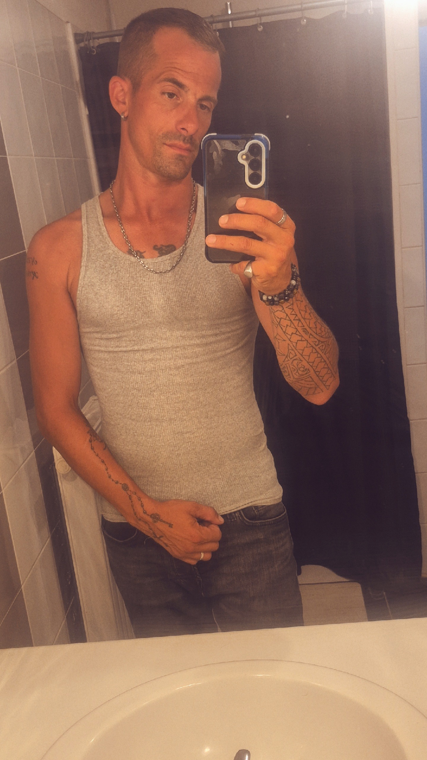 Profil de Zak, 35 ans, Club gay à Törbel