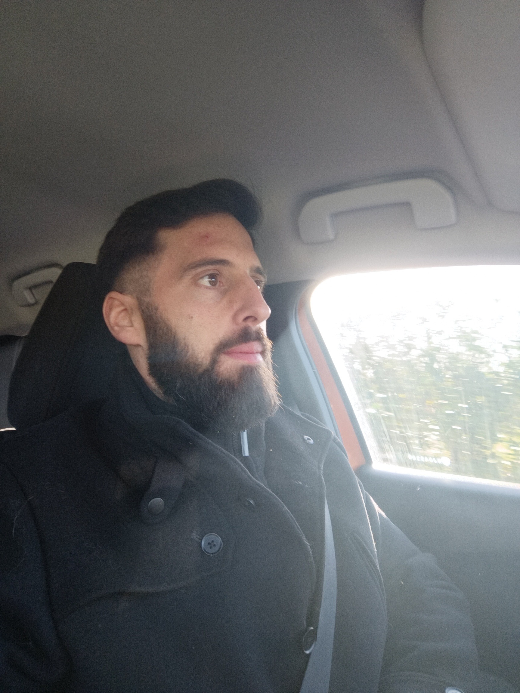 Profil de Kabir, 33 ans, Club gay à Ogens