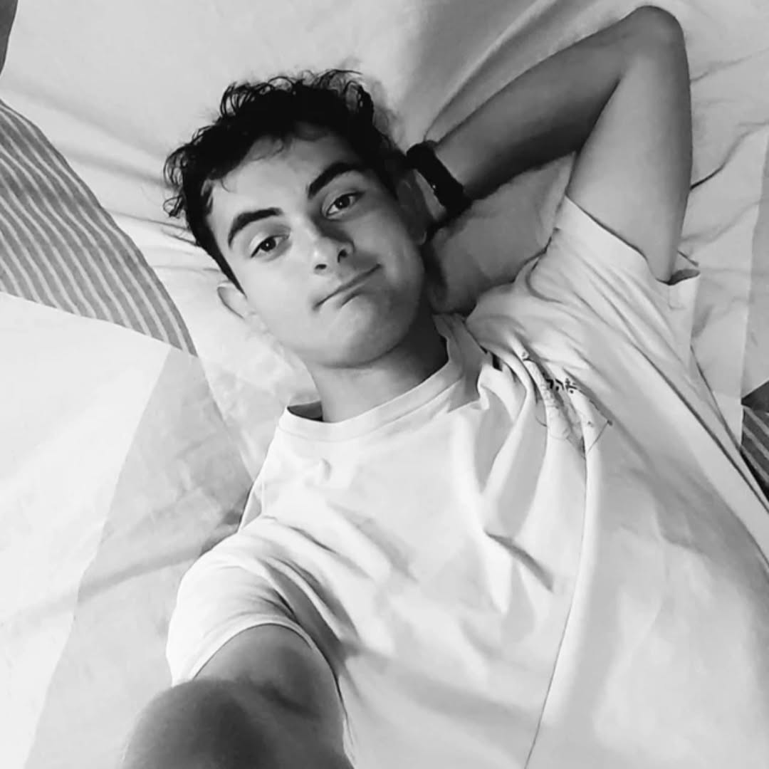 Profil de Moran, 19 ans, Club gay à Miège