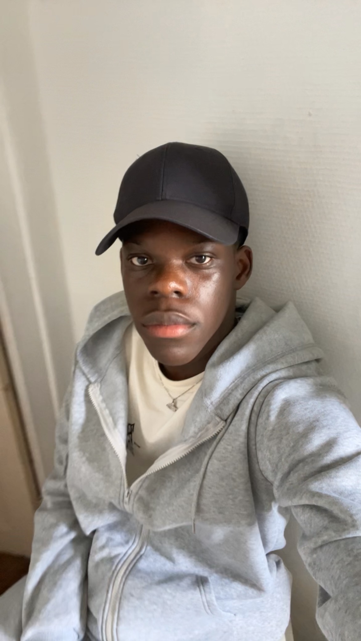Profil de Alfonso, 21 ans, Club gay à Messen