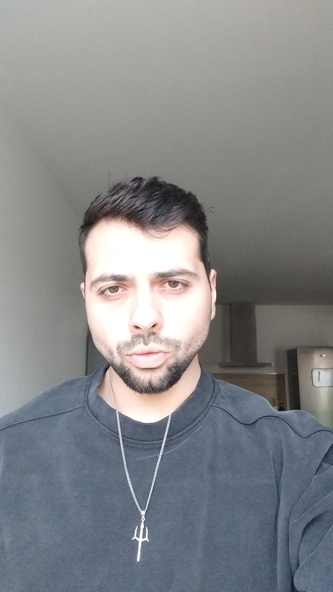 Profil de Jasim, 24 ans, Club gay à Ursins