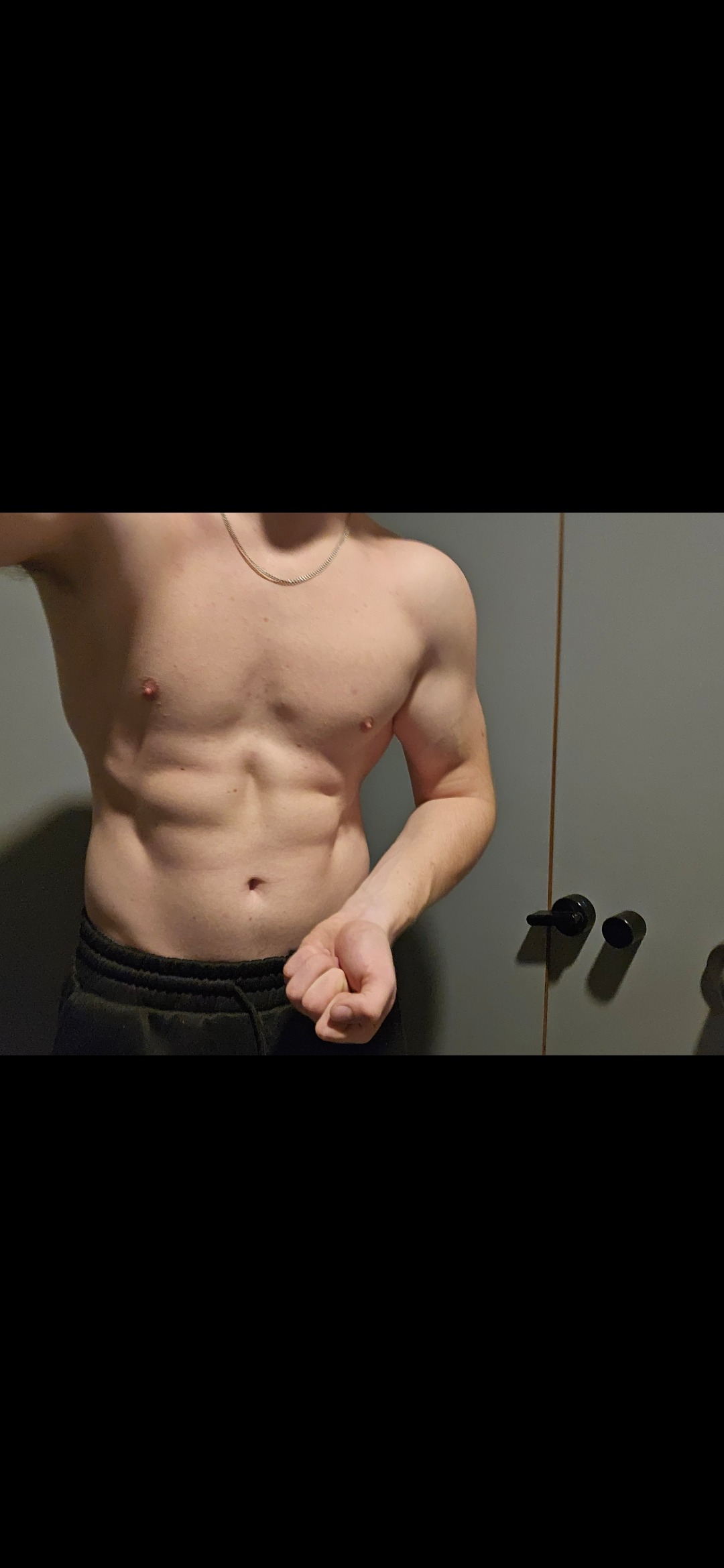 Profil de Salomon, 24 ans, Club gay à Lavin