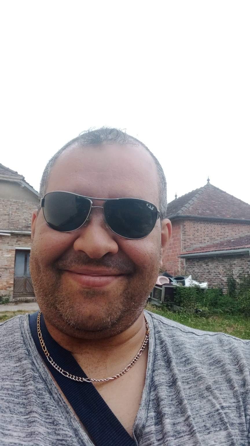Profil de Guillian, 48 ans, Club gay à Lonay