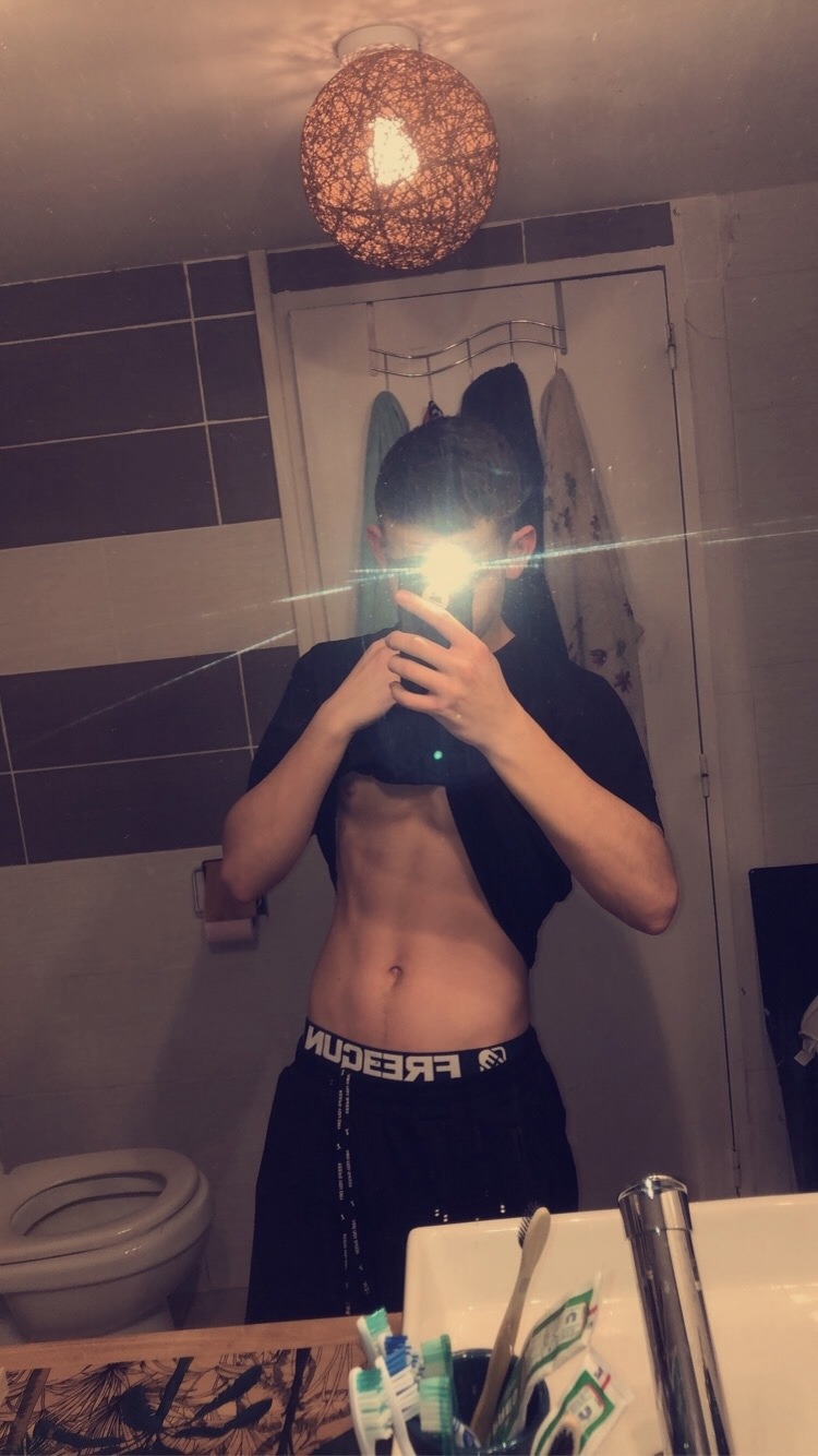 Profil de Jessie, 19 ans, Club gay à Willadingen
