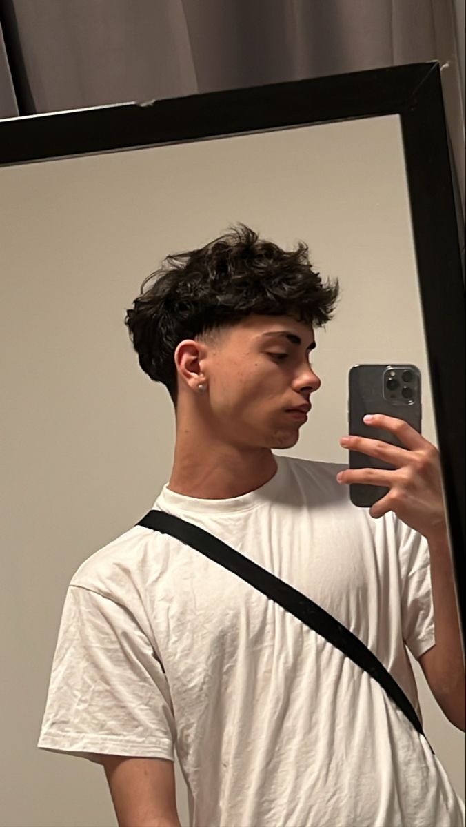 Profil de Silvestre, 23 ans, Club gay à Bercher