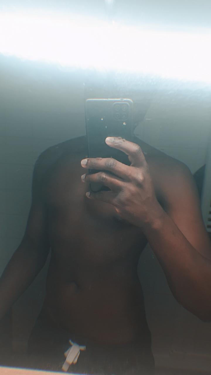 Profil de Nahe, 19 ans, Club gay à Eich