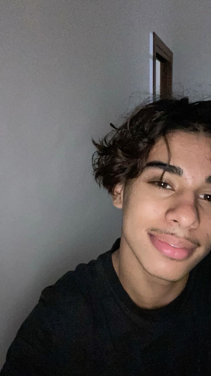 Profil de Sead, 19 ans, Club gay à Bullet