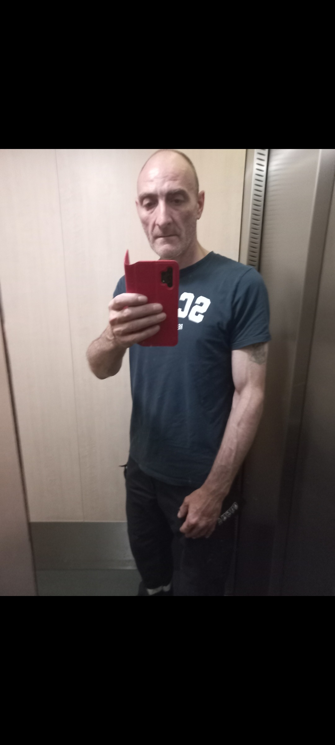 Profil de Sadri, 48 ans, Club gay à Boudry