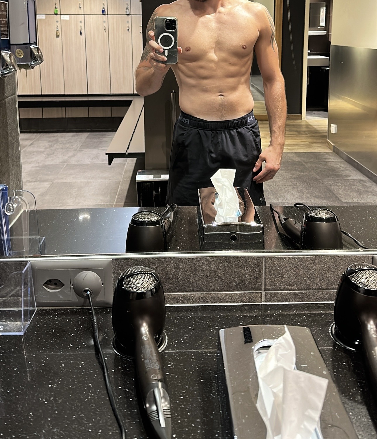 Profil de Max-olivier, 28 ans, Club gay à Riein