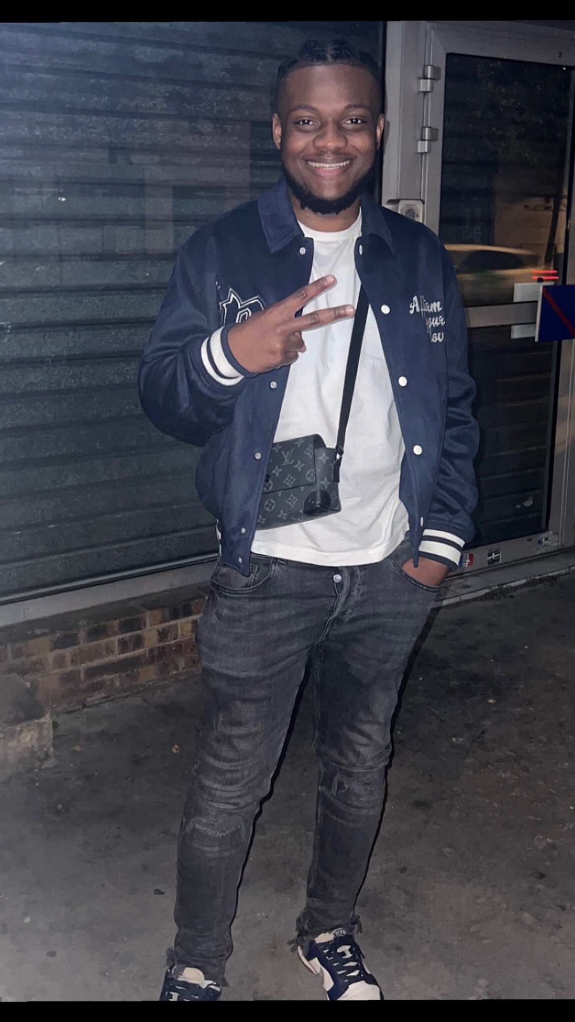 Profil de Jebril, 25 ans, Club gay à Diesse