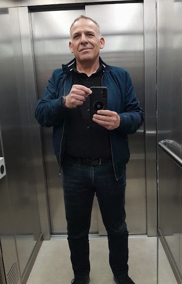 Profil de Narek, 50 ans, Club gay à Scharans