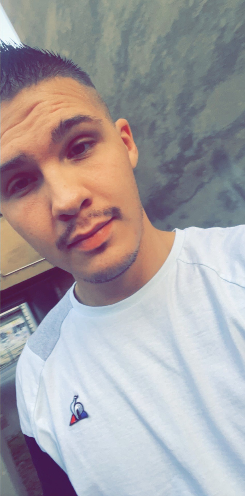 Profil de Salih, 25 ans, Club gay à Champsec