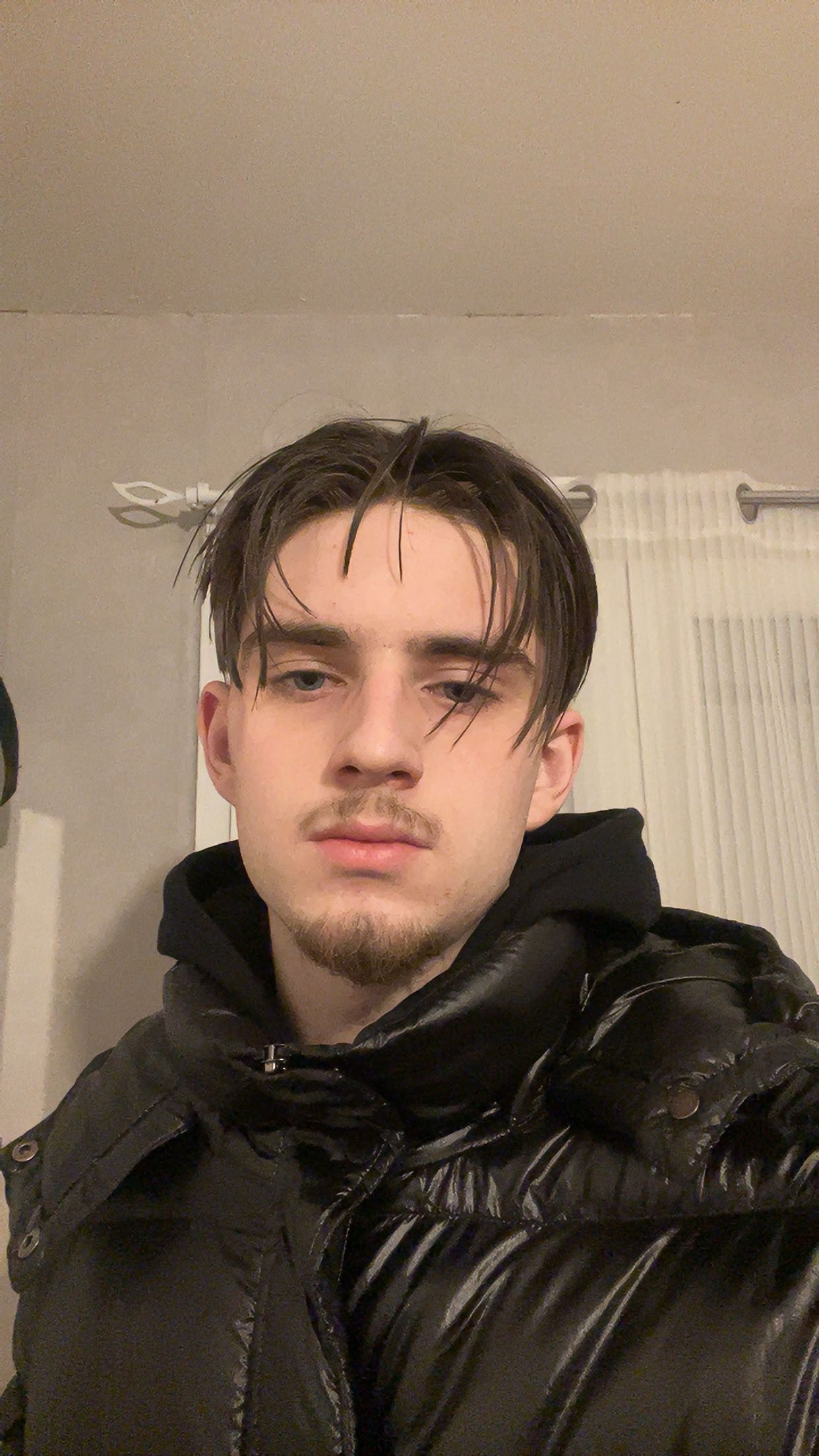 Profil de Cihad, 20 ans, Club gay à Thörigen