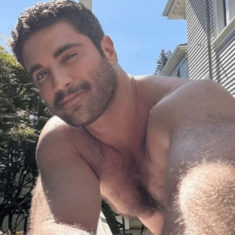 Profil de Athos, 25 ans, Club gay à Ernen