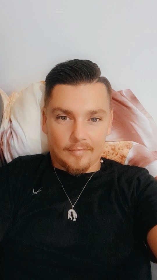 Profil de Abishan, 33 ans, Club gay à Realp